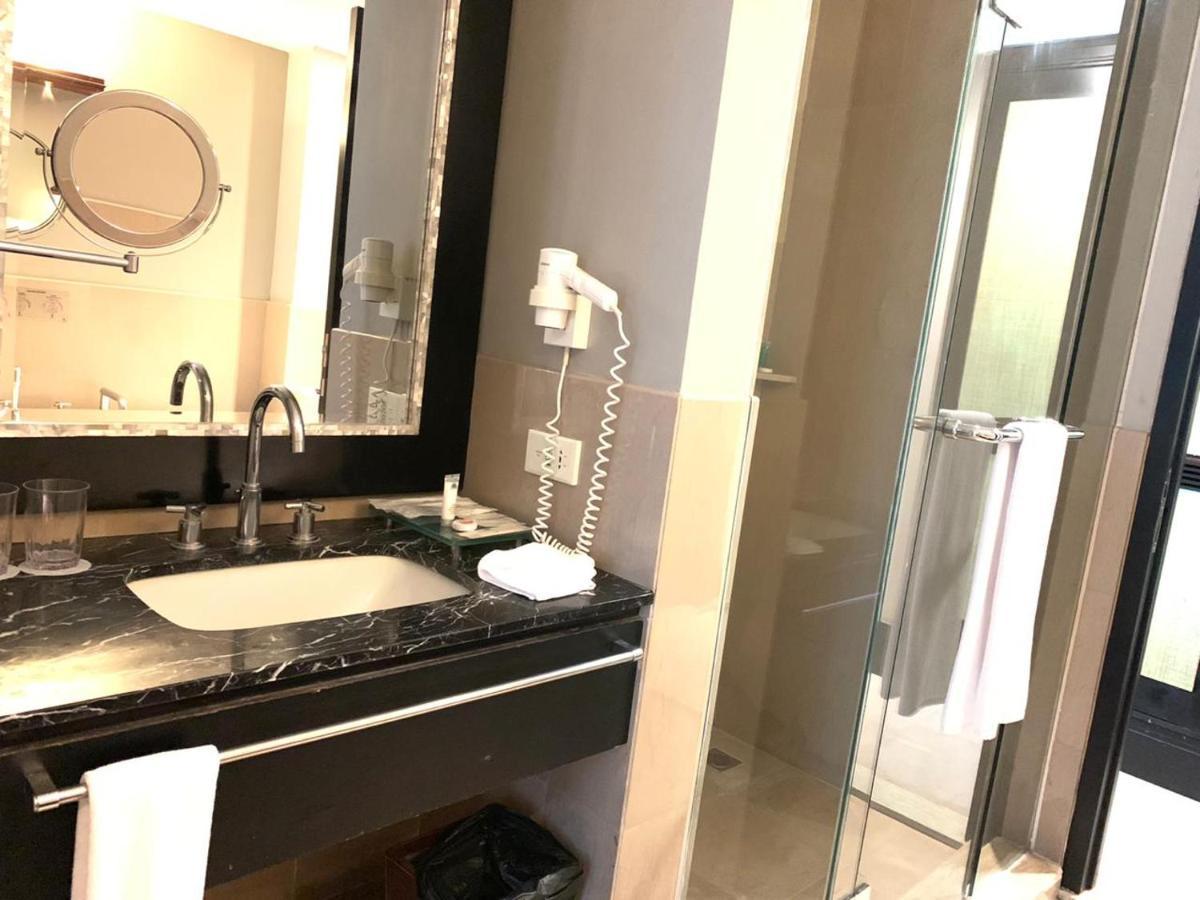 Surya Hotel & Cottages Prigen Ngoại thất bức ảnh