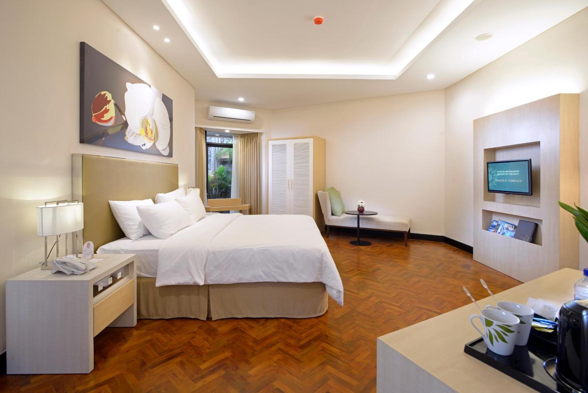 Surya Hotel & Cottages Prigen Ngoại thất bức ảnh