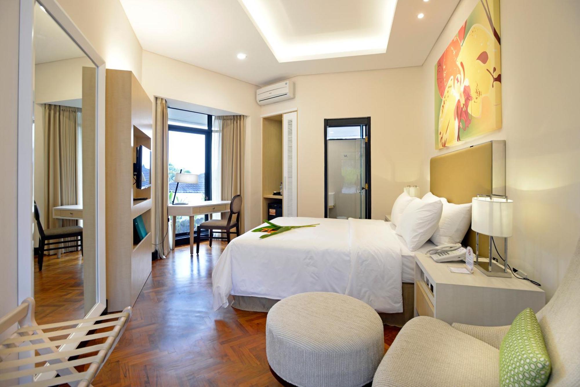Surya Hotel & Cottages Prigen Ngoại thất bức ảnh