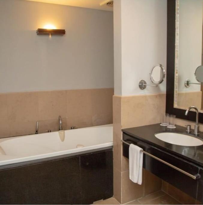 Surya Hotel & Cottages Prigen Ngoại thất bức ảnh