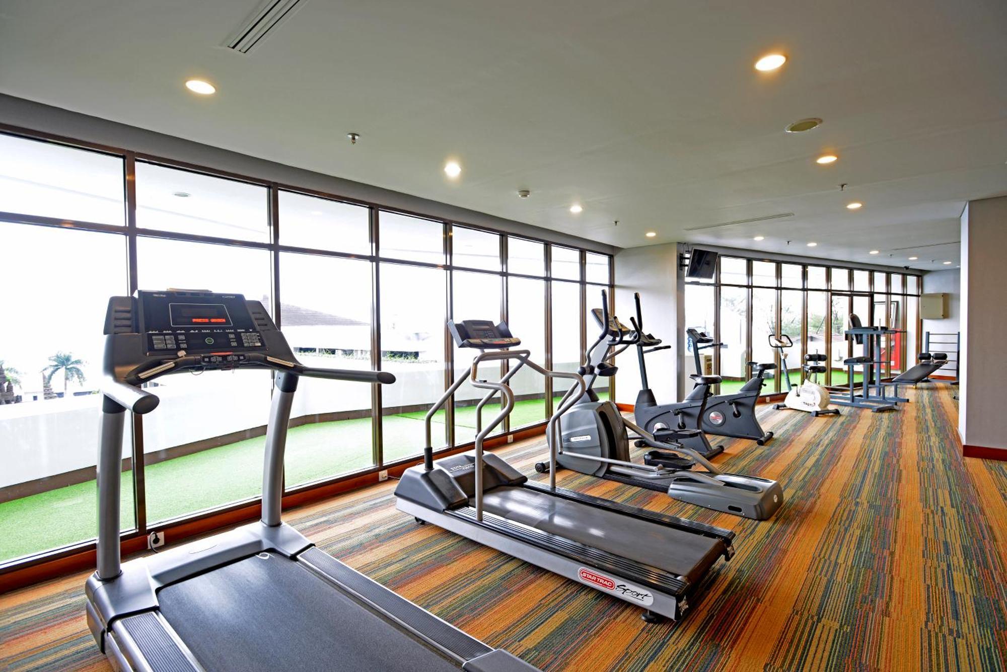 Surya Hotel & Cottages Prigen Ngoại thất bức ảnh