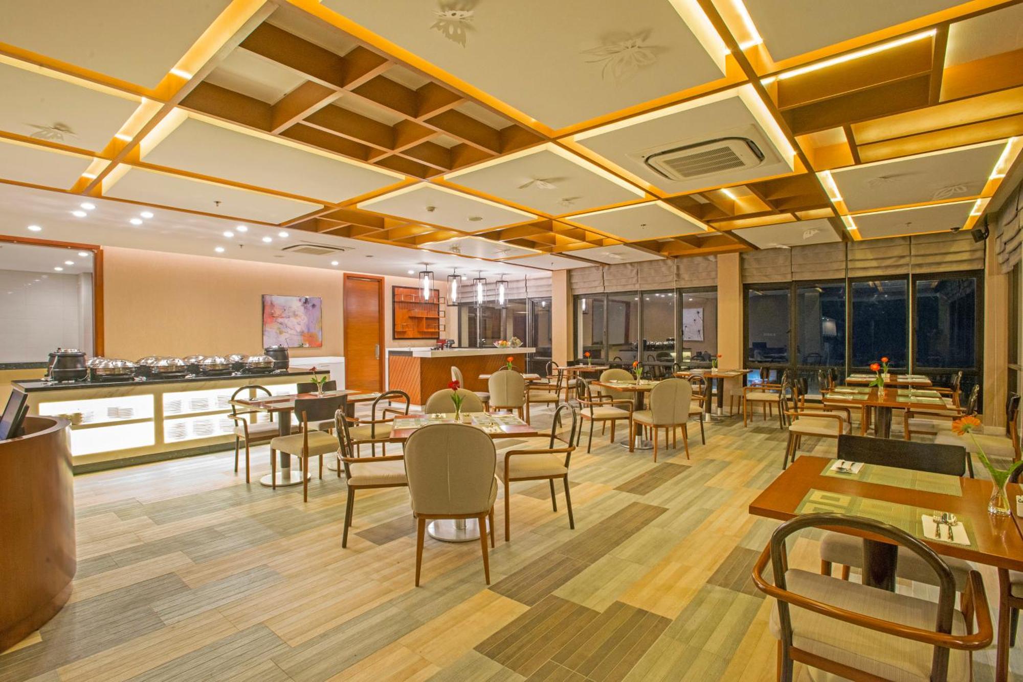 Surya Hotel & Cottages Prigen Ngoại thất bức ảnh