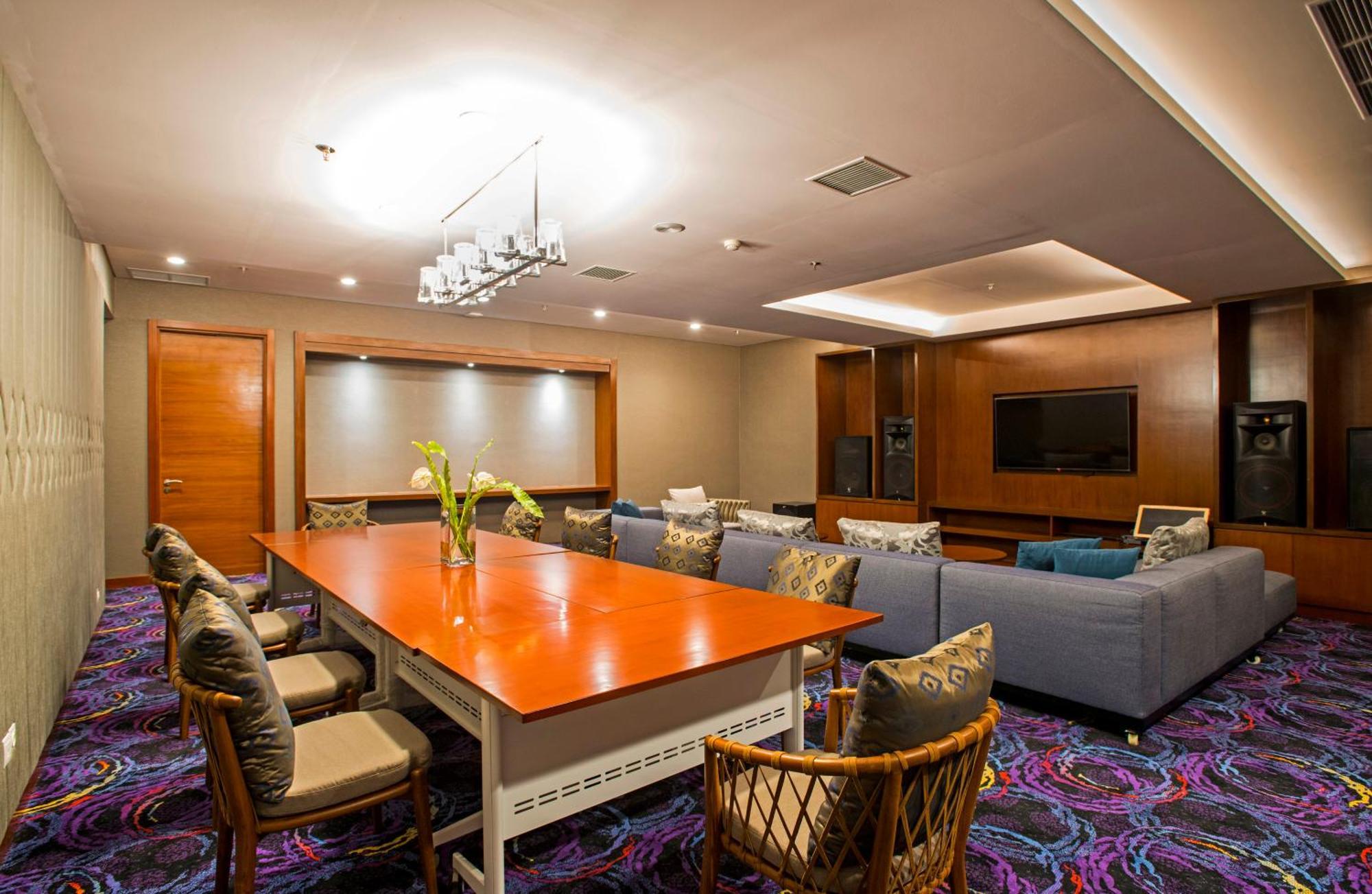 Surya Hotel & Cottages Prigen Ngoại thất bức ảnh